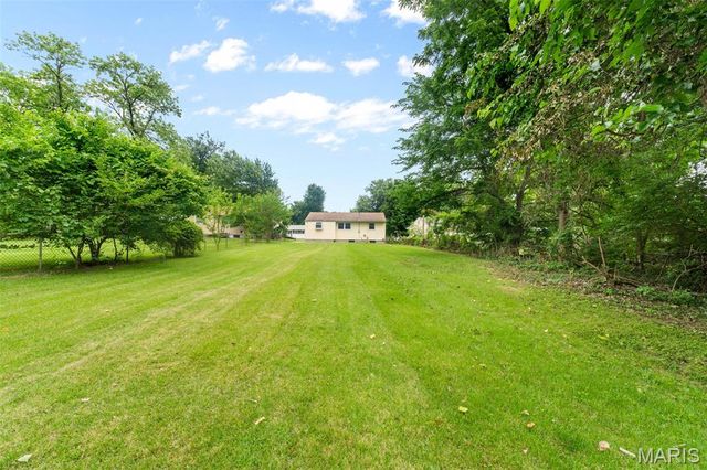 165 S Saint Jacques Street, Florissant, MO 63031