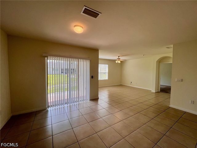 212 SW 25th AVE, Cape Coral, FL 33991
