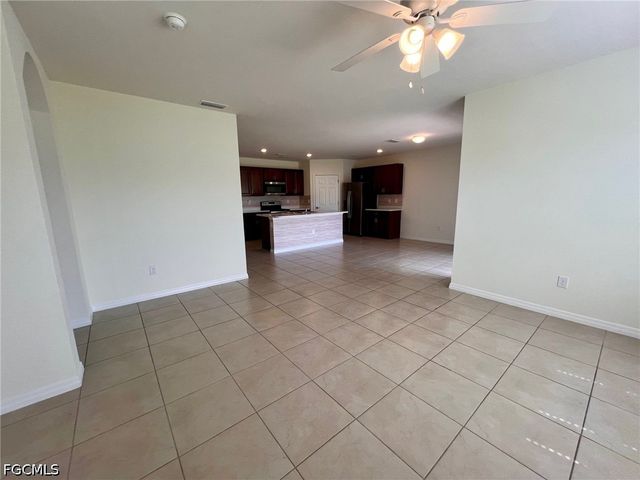 212 SW 25th AVE, Cape Coral, FL 33991