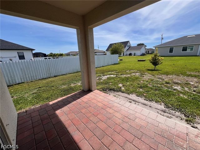 212 SW 25th AVE, Cape Coral, FL 33991