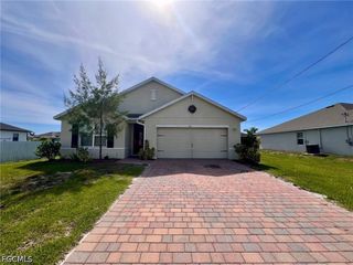 212 SW 25th AVE, Cape Coral, FL 33991