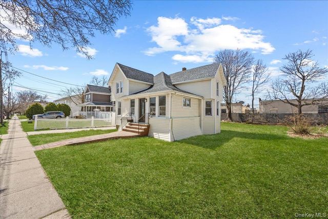 62 Westend Avenue, Freeport, NY 11520
