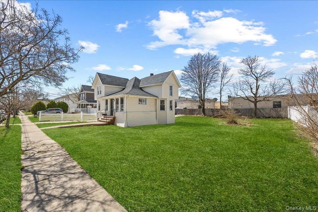 62 Westend Avenue, Freeport, NY 11520