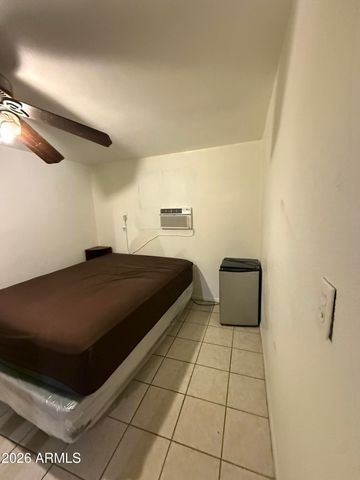 902 S 30TH Drive, Phoenix, AZ 85009