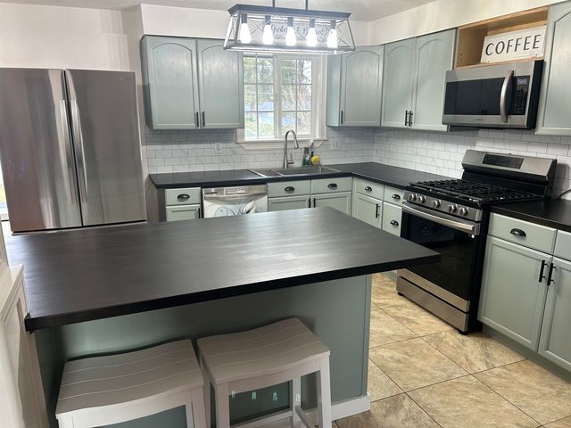 11313 33RD Ave, Spokane, WA 99206