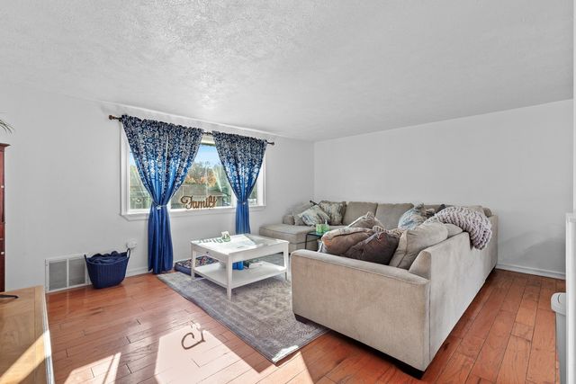 11313 33RD Ave, Spokane, WA 99206