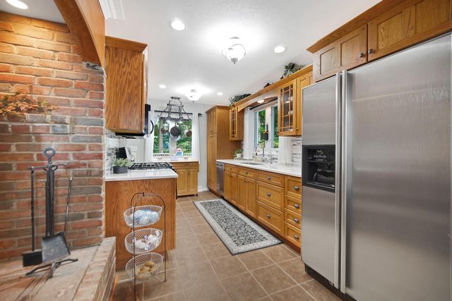 216 Holton Road, La Porte, IN 46350