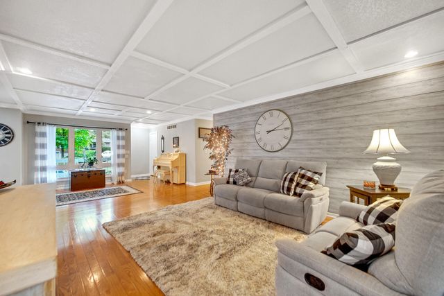 216 Holton Road, La Porte, IN 46350