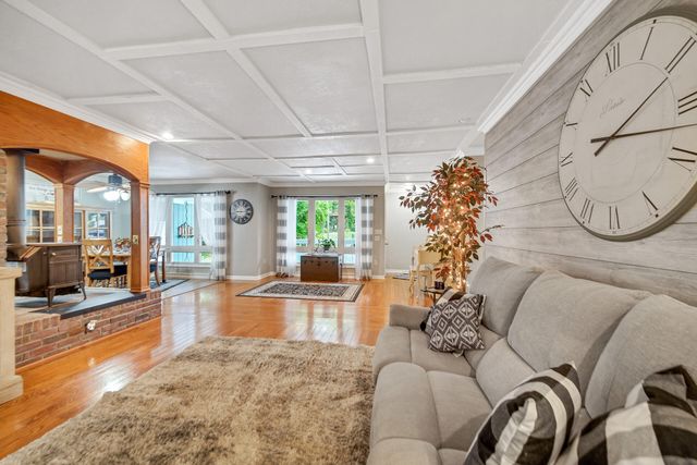 216 Holton Road, La Porte, IN 46350