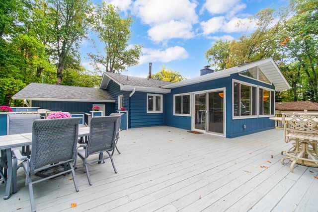 216 Holton Road, La Porte, IN 46350