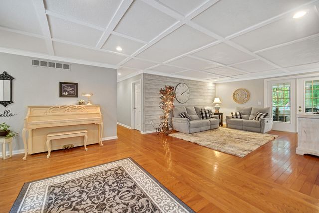 216 Holton Road, La Porte, IN 46350