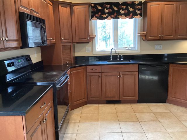 31 Blanchard Hill Road, Greenfield, NH 03047