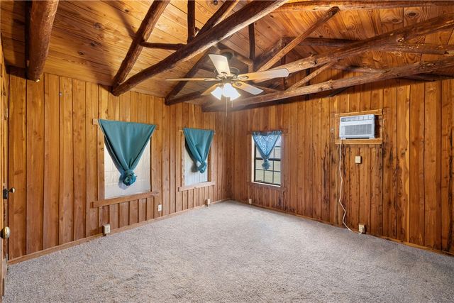 1464 St Hwy 36 S, Caldwell, TX 77836