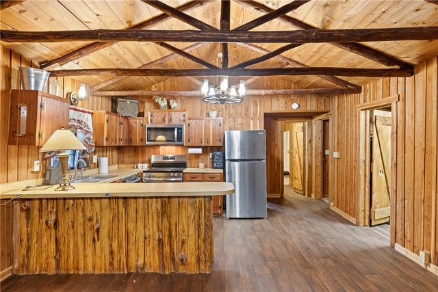 1464 St Hwy 36 S, Caldwell, TX 77836