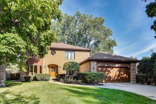 209 N Douglas Avenue, Arlington Heights, IL 60004