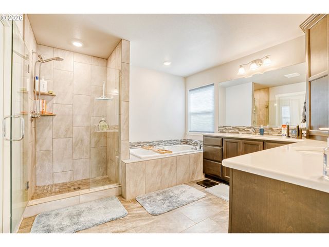 16619 Ne 93RD Way, Vancouver, WA 98682