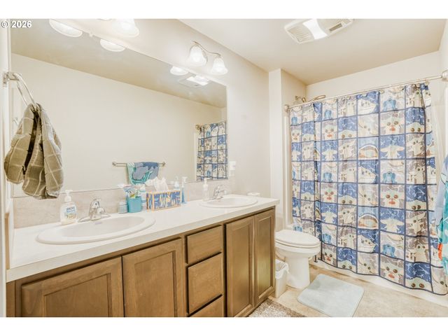 16619 Ne 93RD Way, Vancouver, WA 98682