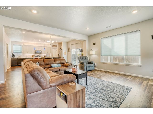 16619 Ne 93RD Way, Vancouver, WA 98682