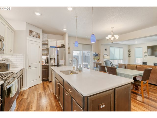 16619 Ne 93RD Way, Vancouver, WA 98682