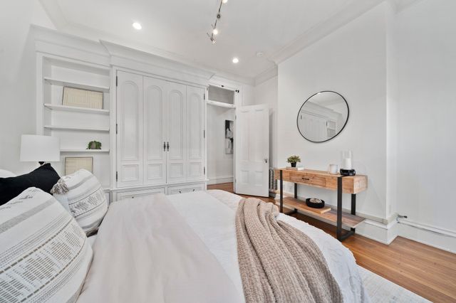 17 High Street 2, Brookline, MA 02445