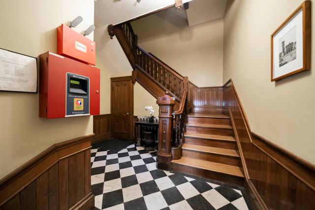 17 High Street 2, Brookline, MA 02445
