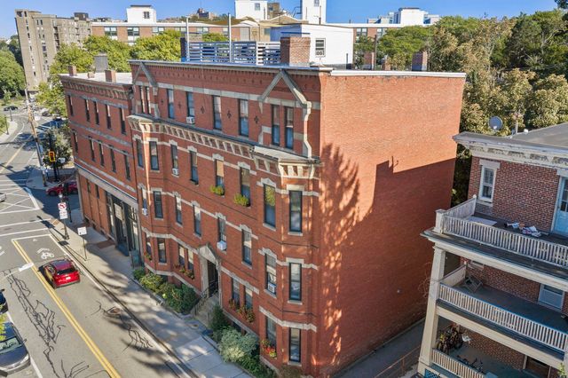 17 High Street 2, Brookline, MA 02445
