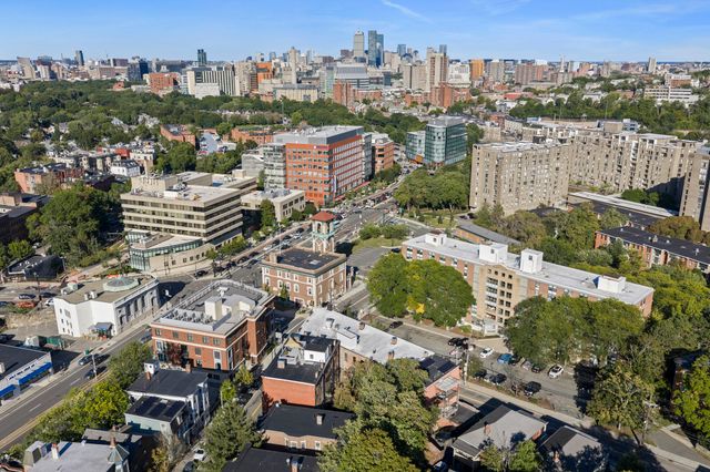 17 High Street 2, Brookline, MA 02445