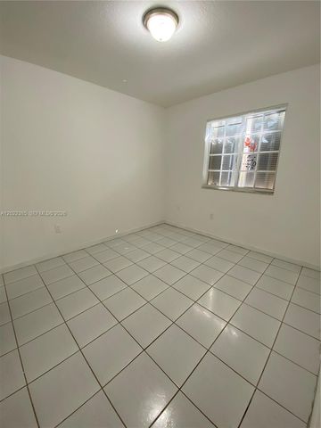 6763 NW 182nd St 105, Hialeah, FL 33015
