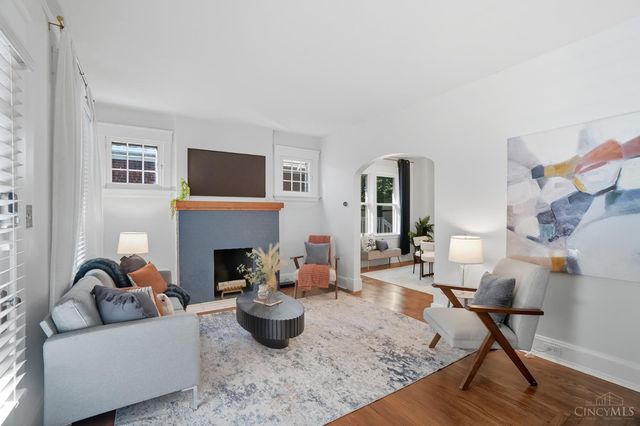 3649 Besuden Court, Cincinnati, OH 45208