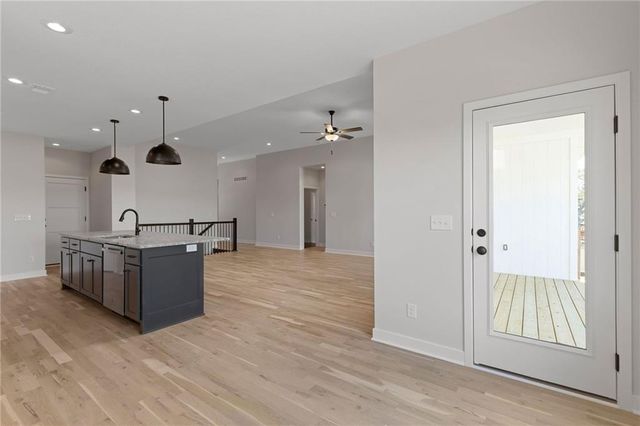 31501 W 86th Court, De Soto, KS 66018