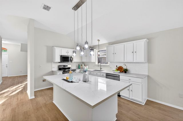 1925 Clear Creek Drive, Little Elm, TX 75068
