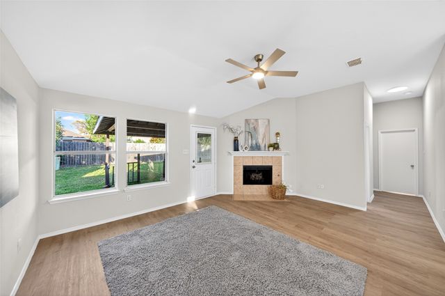 1925 Clear Creek Drive, Little Elm, TX 75068
