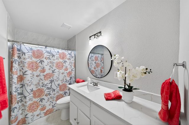 1925 Clear Creek Drive, Little Elm, TX 75068