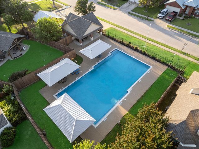 1925 Clear Creek Drive, Little Elm, TX 75068