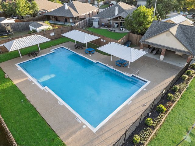 1925 Clear Creek Drive, Little Elm, TX 75068