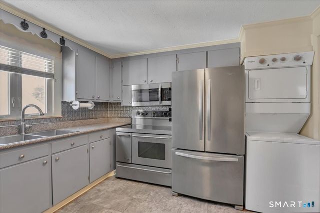 5 Briar Lane, Berlin, CT 06037