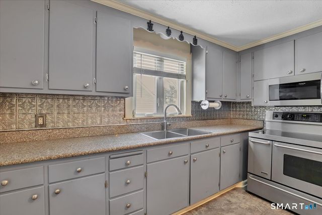 5 Briar Lane, Berlin, CT 06037