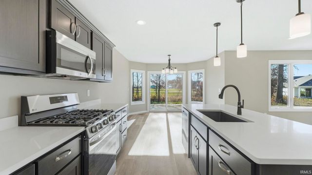 11168 Oaklynn Reserve Boulevard, Fort Wayne, IN 46835