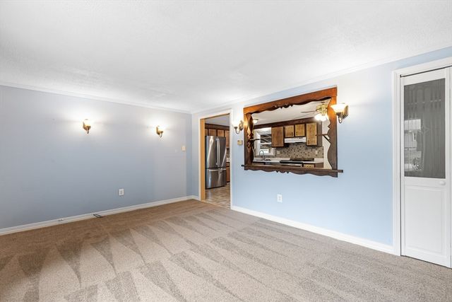 99 Swansom Rd, Swansea, MA 02777