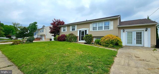 215 MARDALE DR, Somerdale, NJ 08083