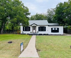 624 West Jackson ST, Bartlett, TX 76511