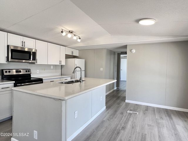 12251 W Cameo Mary Lane, Tucson, AZ 85743