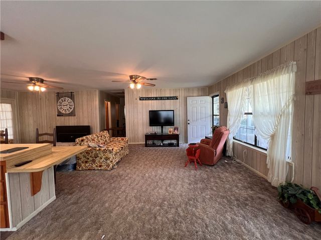 310 Shadow Oak Lane, Somerville, TX 77879