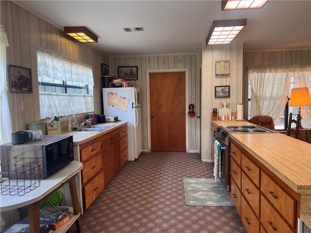 310 Shadow Oak Lane, Somerville, TX 77879
