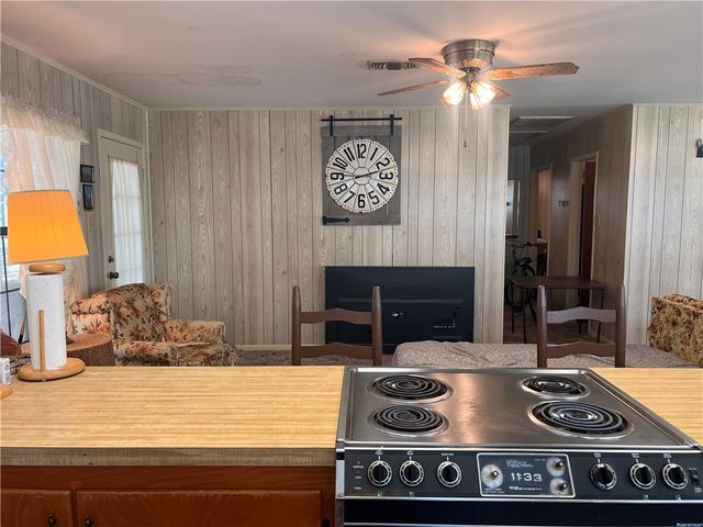 310 Shadow Oak Lane, Somerville, TX 77879