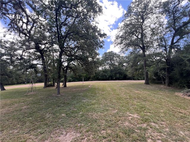 310 Shadow Oak Lane, Somerville, TX 77879
