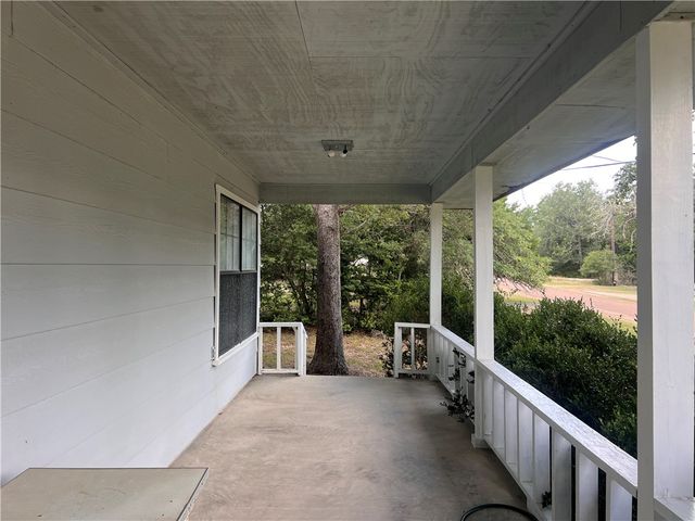 310 Shadow Oak Lane, Somerville, TX 77879