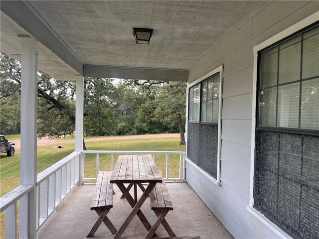 310 Shadow Oak Lane, Somerville, TX 77879