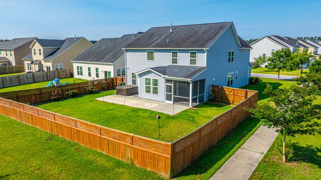 201 Bigleaf Court, Summerville, SC 29486