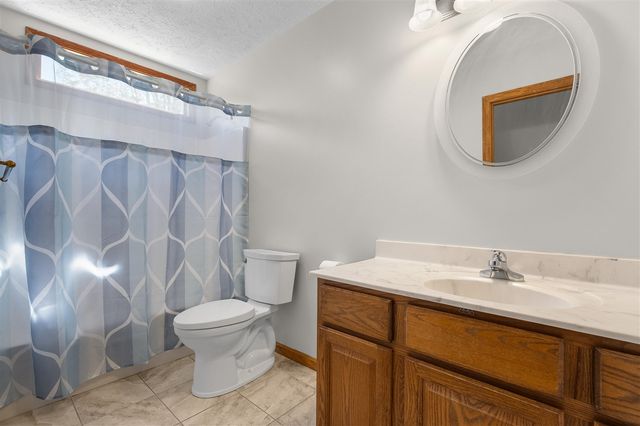22115 Indian Hill, Mattawan, MI 49071